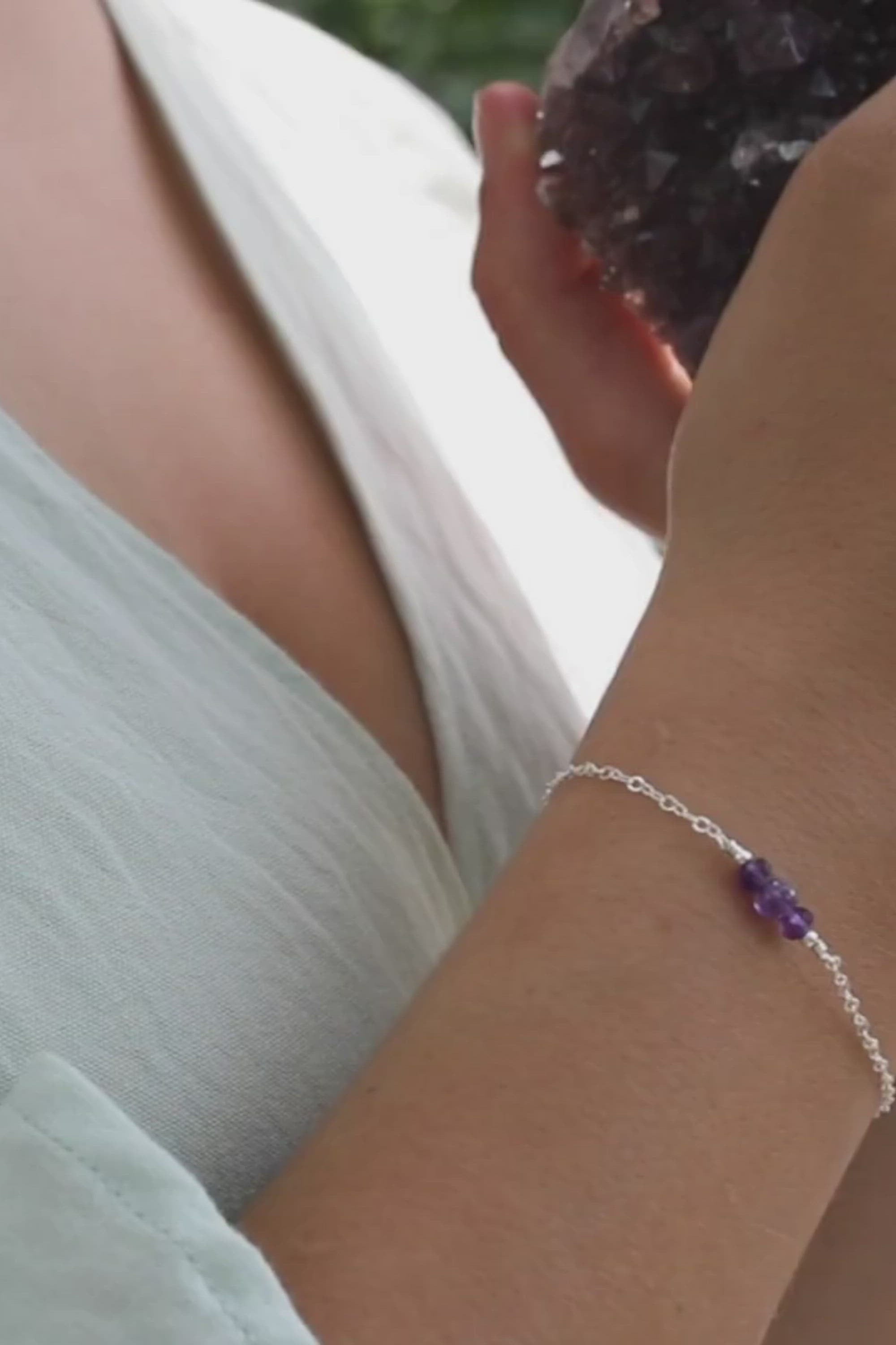 Dainty Amethyst Gemstone Bracelet