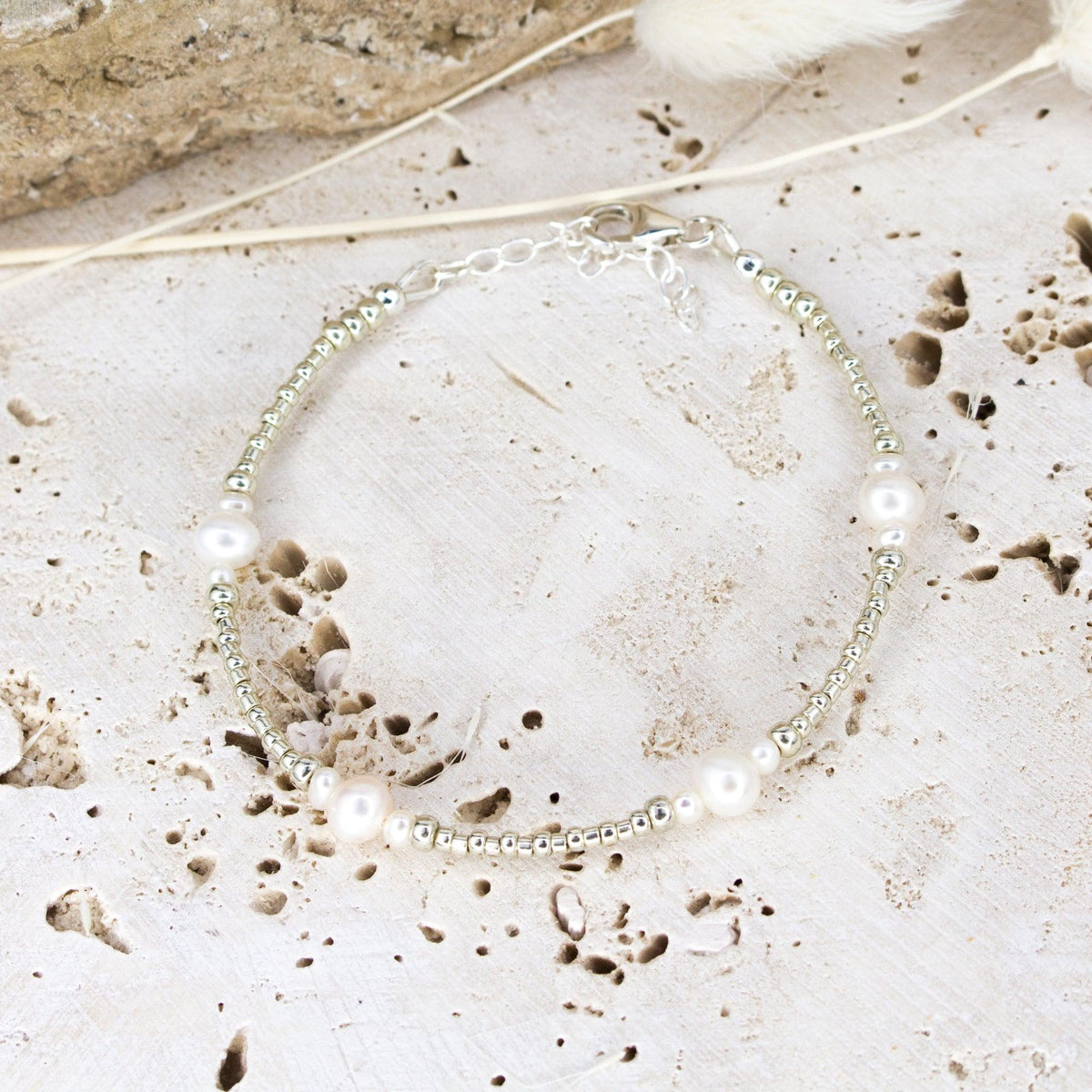 Freshwater Pearl Ancient Tides Bracelet - Freshwater Pearl Ancient Tides Bracelet - 14k Gold Fill - Luna Tide Handmade Crystal Jewellery
